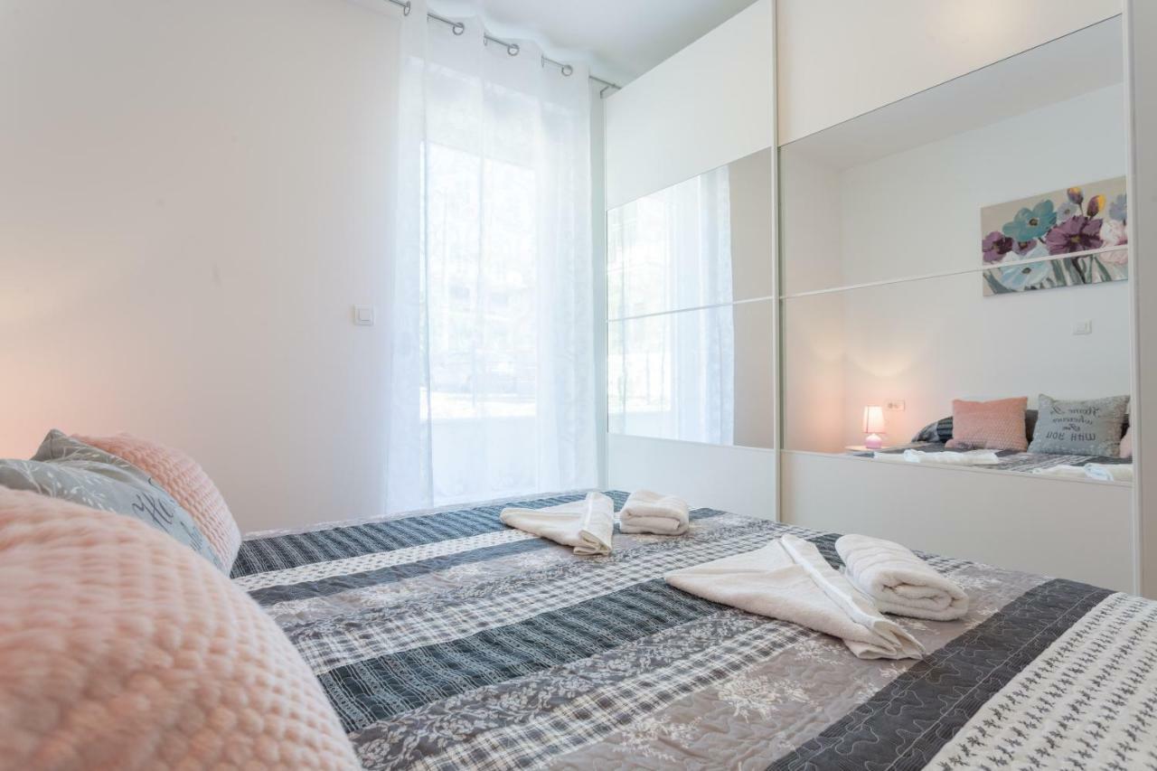 Апартаменты Apartman Matea Подстрана Экстерьер фото
